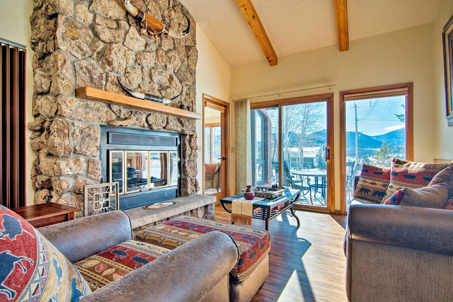 Building Photo - 1740 High Pine Dr