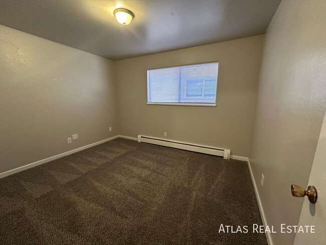 Building Photo - Upgraded 2BR | Prime Location Near Old Col...