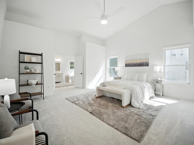 Building Photo - 4256 Landhigh Lakes Dr