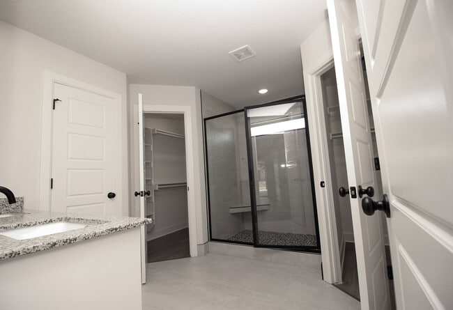 Building Photo - 1121 Monarch Rd