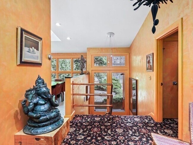 Building Photo - 38 Cumberland Ave