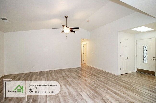 Building Photo - 966 Partridge Dr
