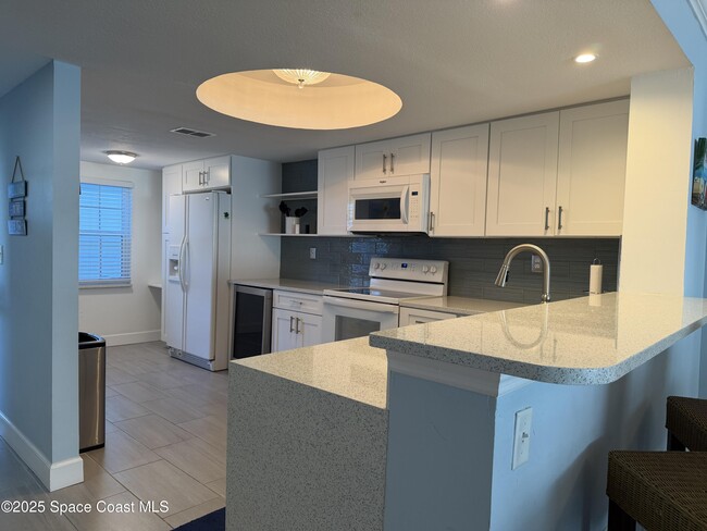 Building Photo - 189 Kings Way