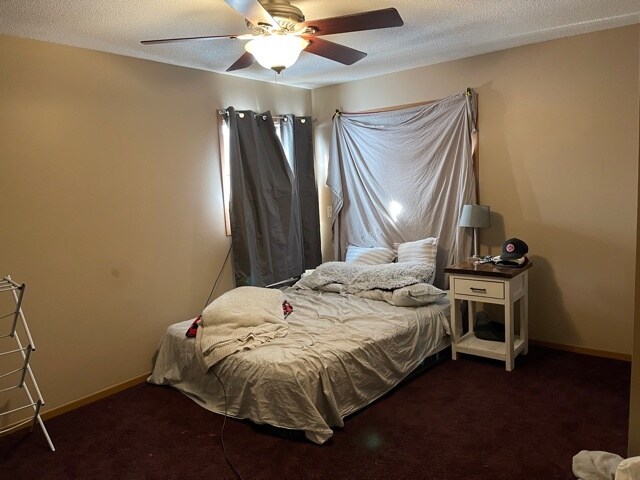 Building Photo - 413 Lilac Ln