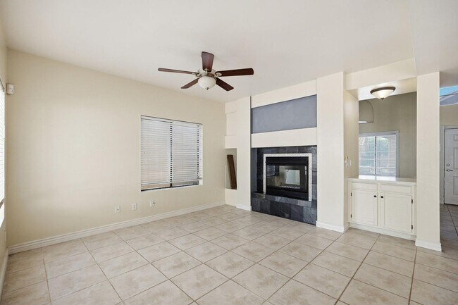 Building Photo - 1333 N Brittany Ln