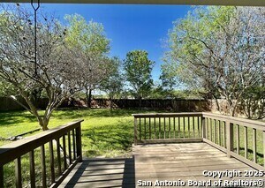 Building Photo - 3223 Leewood Dr