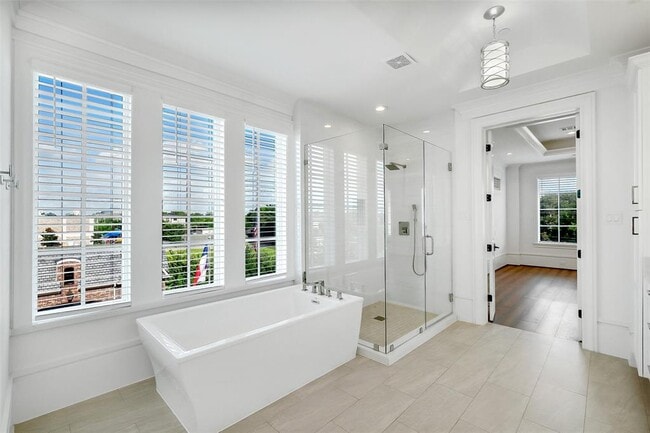 Building Photo - 39 Crain Sq Blvd