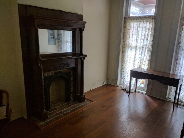 Building Photo - 100 W Marshall St