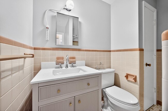 Building Photo - 1321 Briarfield Ave