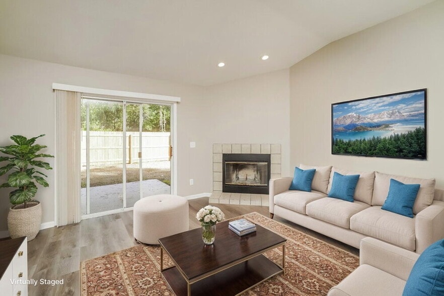 Building Photo - 10415 Copperwood Dr