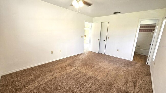 Building Photo - 6462 Mechler St