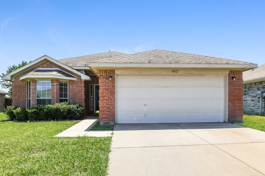 Primary Photo - 1012 James Donald Ln