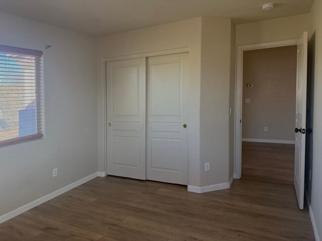 Building Photo - 22033 W Mohave St