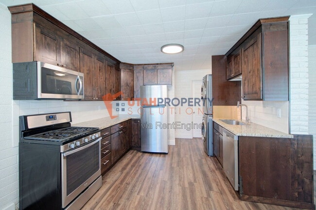 Building Photo - 7293 S 1105 E