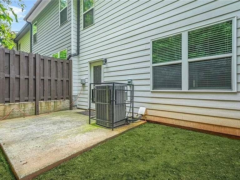 Building Photo - 3181 Meadowstone Ln SW