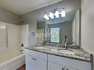 Building Photo - 104 Granary Dr