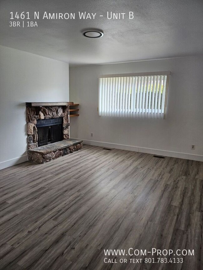 Building Photo - Cute 3 Bed 1 Bath Condo in Orem for Rent! ...