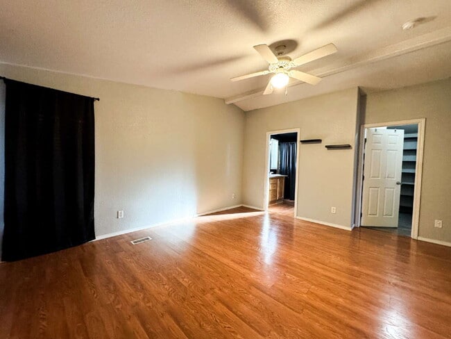 Building Photo - "Well-Maintained 3-Bed, 2-Bath Home in Foothills"!