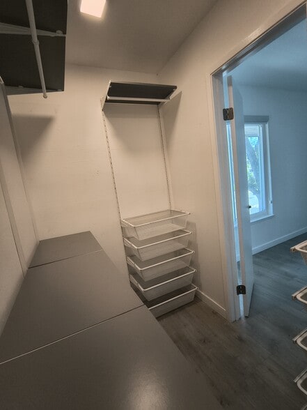 Building Photo - 21708 Lake Vista Dr