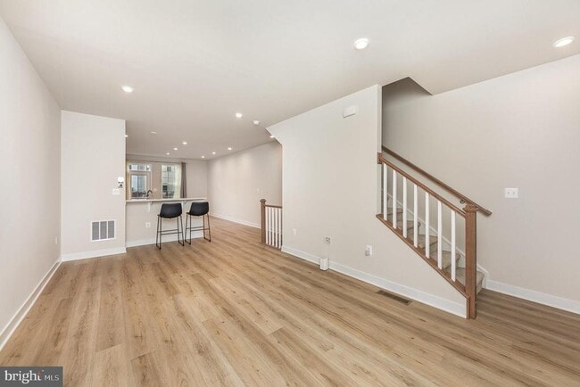 Building Photo - 1210 Rampart Dr