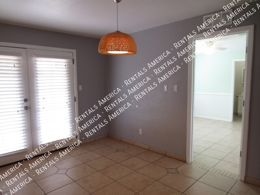 Building Photo - 13410 N 41st Pl