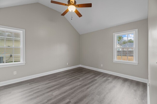 Building Photo - 108 Coree Way