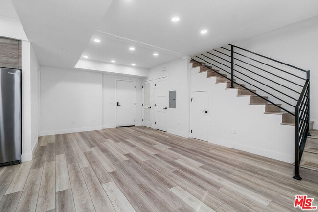 Building Photo - 3632 Keystone Av