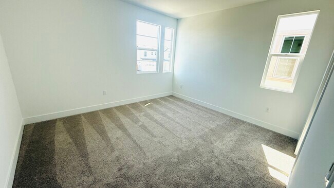 Building Photo - 2850 Talkeetna St
