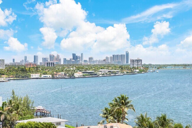 Building Photo - 4000 Towerside Terrace