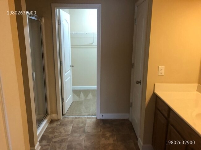 Building Photo - 2146 Shady Pond Dr