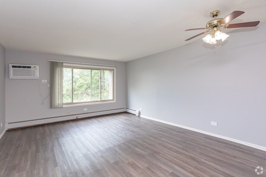 Building Photo - Bartlett Lakes Apartments