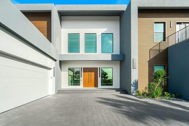 Building Photo - 13480 U.S. Rte 1