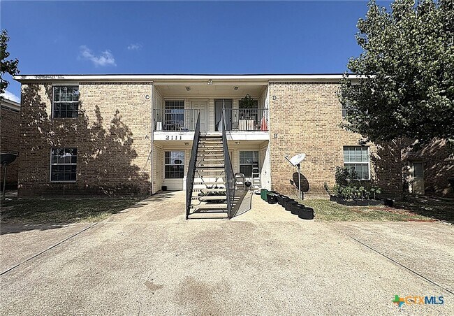 Primary Photo - 2111 Jennifer Dr