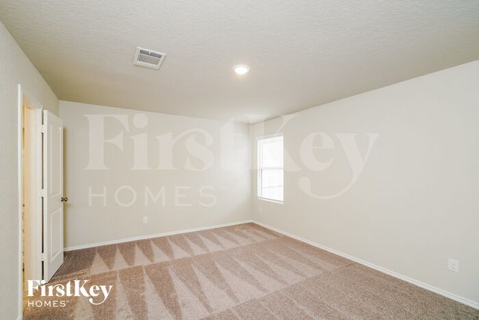 Building Photo - 13131 Rosemary Cove