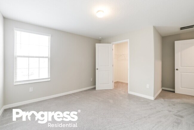 Building Photo - 2190 Jungle Dr