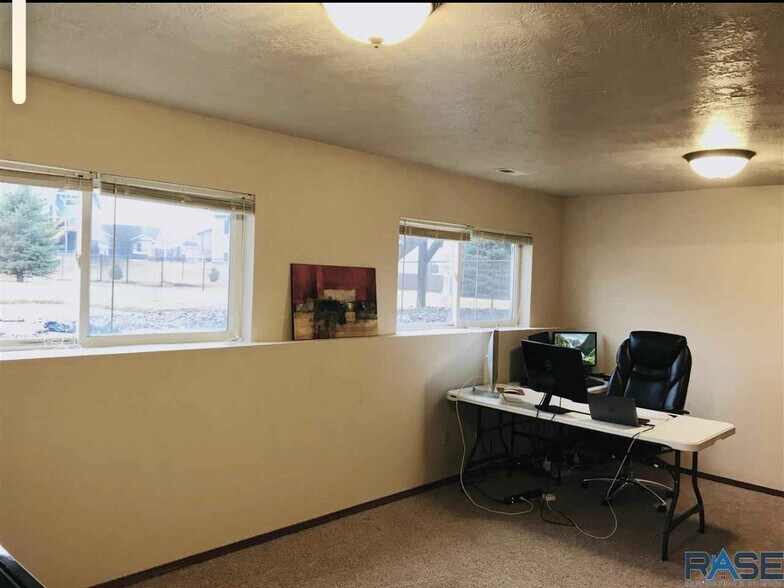 Building Photo - 5805 W. Teem Street