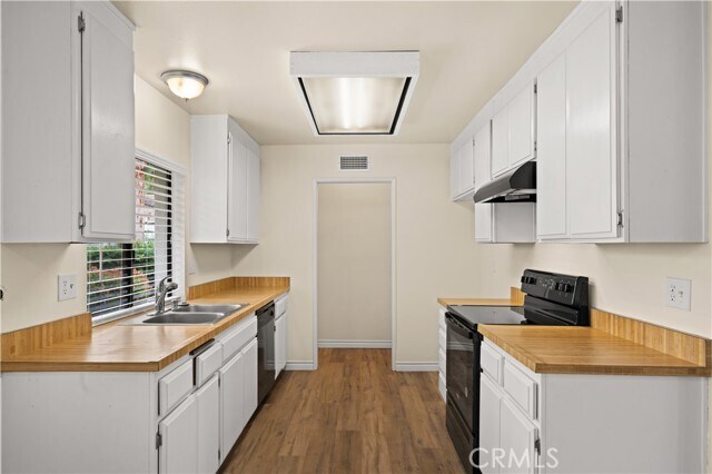 Building Photo - 450 Shady Ct