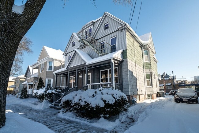 Building Photo - Rare Frederick Townhouse Unit - across from Whole Foods, St. Mary's, Bradford Beach