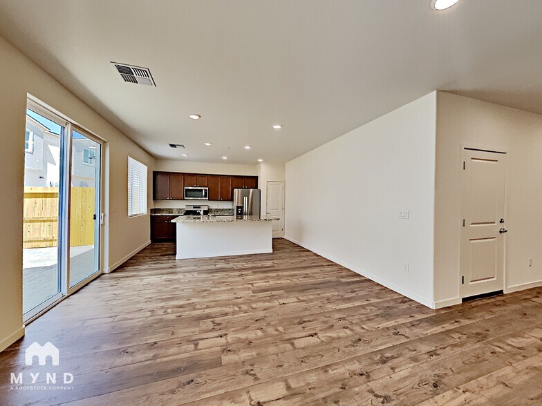 Building Photo - 4873 Black Falcon Wy