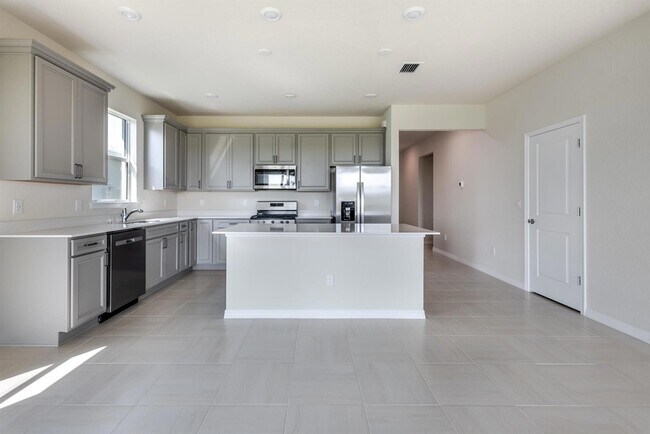 Building Photo - 12327 SW Sand Dollar Wy