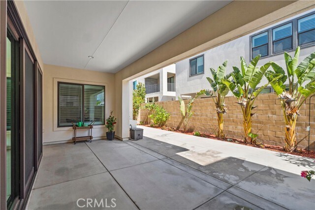 Building Photo - 370 Sawbuck