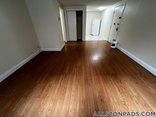 Building Photo - 90 Gardner St