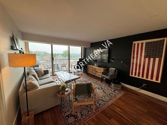 Building Photo - 1200 Braddock Pl