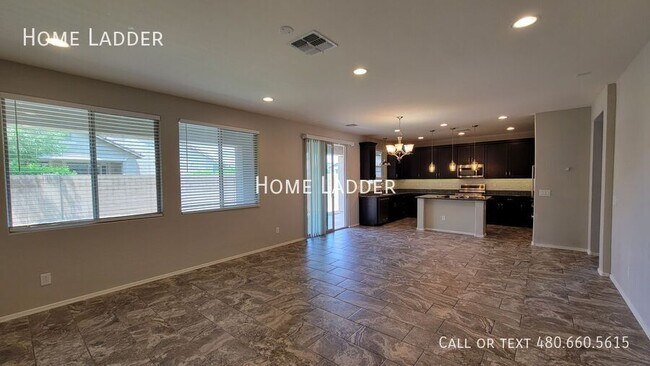 Building Photo - 12034 W Tether Trl