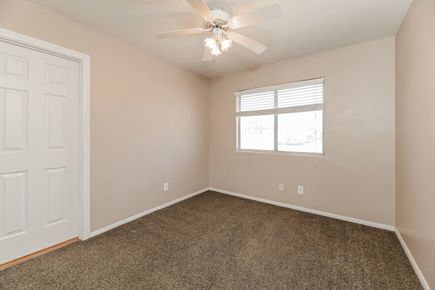Building Photo - 170 Coastal Pier Ct