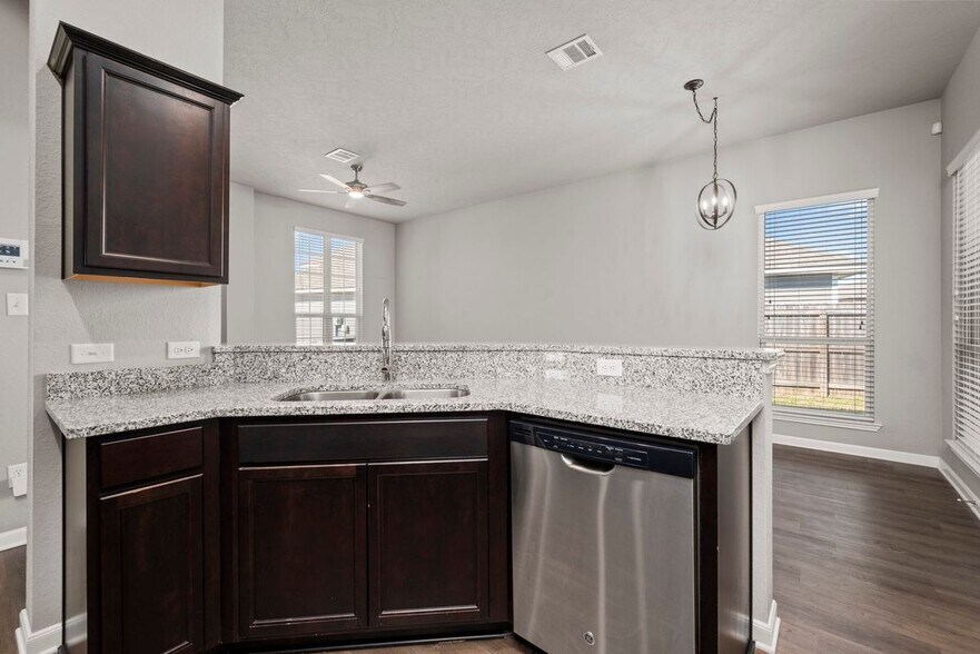 Building Photo - 2079 Positano Loop