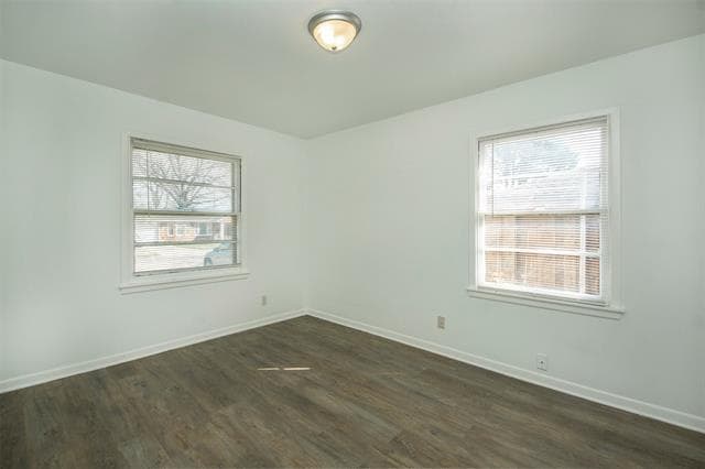 Building Photo - 1925 Hilltop Dr