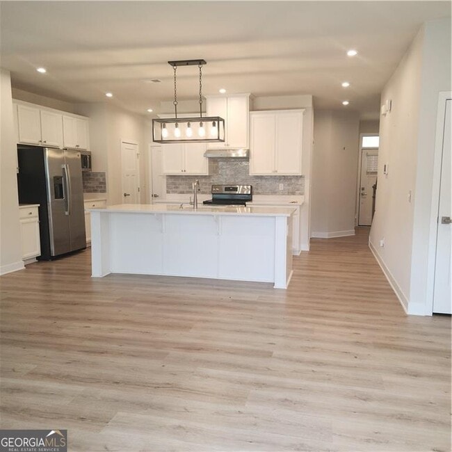 Building Photo - 168 Salt Lk Ln