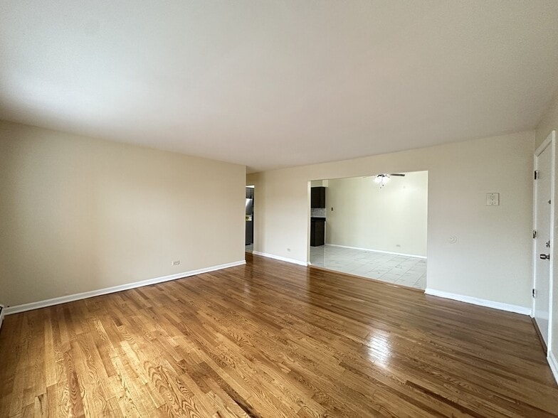 Building Photo - 630 Lincoln Ave