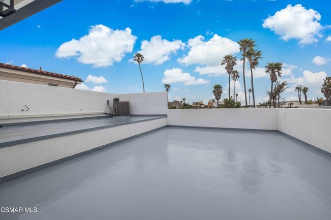 Building Photo - 5113 Whitecap St